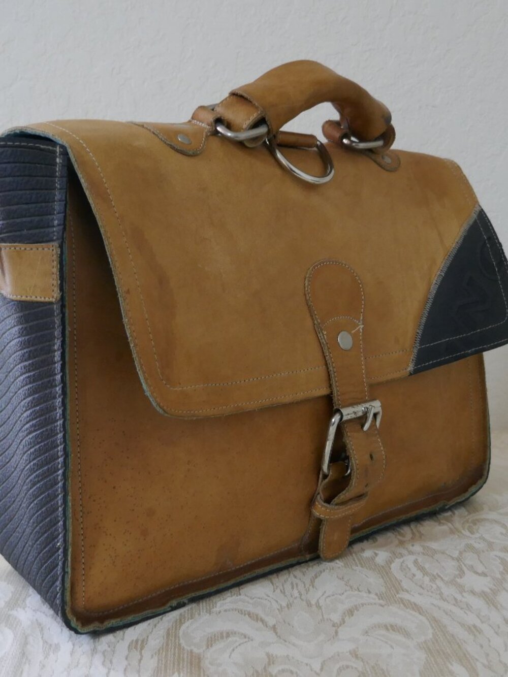 PSKAUFMAN Tan Saddle Leather Briefcase Motorcycle Bag (Missing Straps) 11x15x5